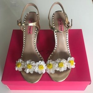 Betsey Johnson Sedona Gold Heels